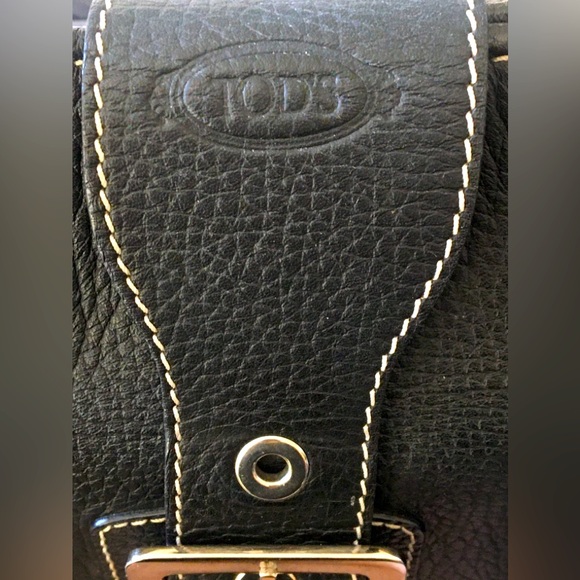 Tod’s Leather Weekender Shoulder Bag Large - Picture 4 of 10